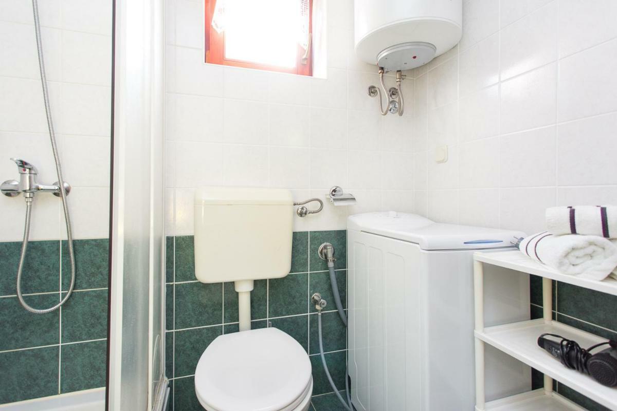 1-Bedroom Apartment With Loggia In Punat Island Krk Extérieur photo